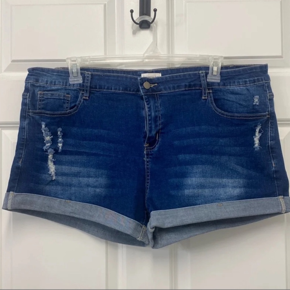 Chic Soul Jean Shorts